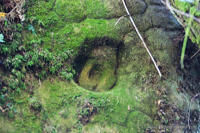 Отпечаток на юго-вочточной стене.