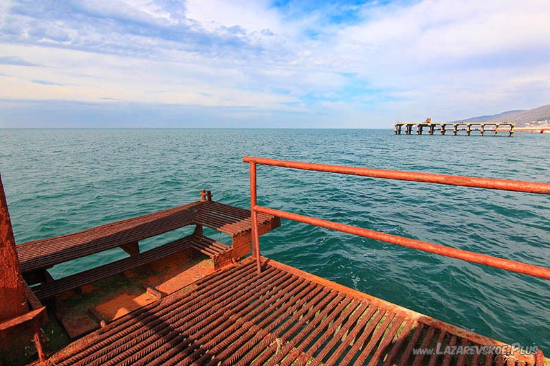 Вид с пирса.