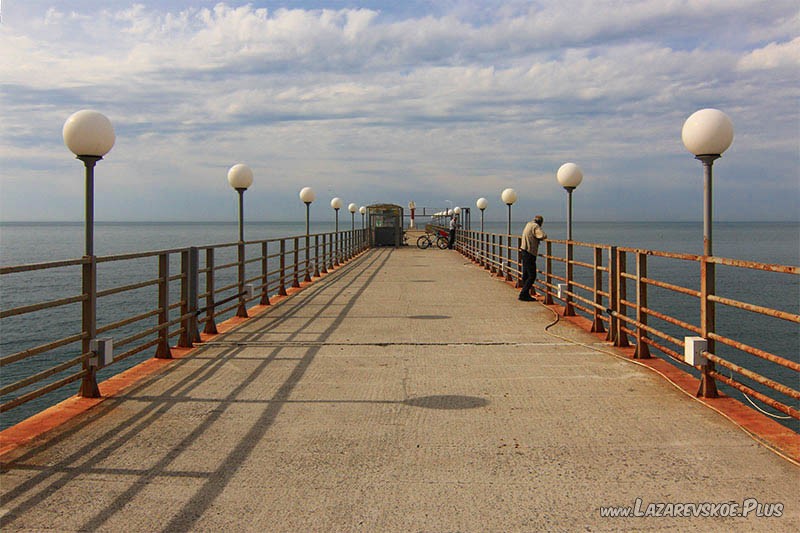 Центральный пирс, Лазаревское.