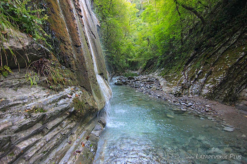 Водопад Борода Мамеда.