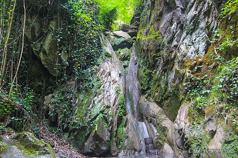 Водопад Слёзы деда Мамеда.