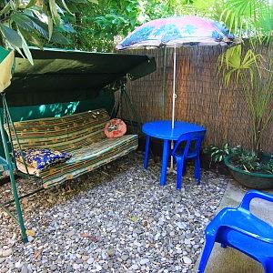 Частный сектор рядом с морем