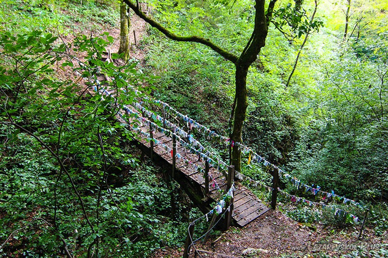 Мост желаний над Крабовым каньоном.