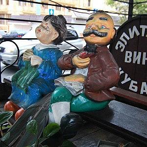 Арт-композиция лошадь с телегой