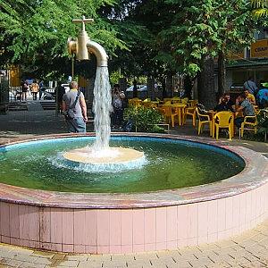 Фонтан "Кран"