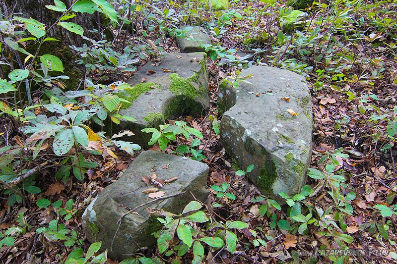 Разрушенный дольмен 0