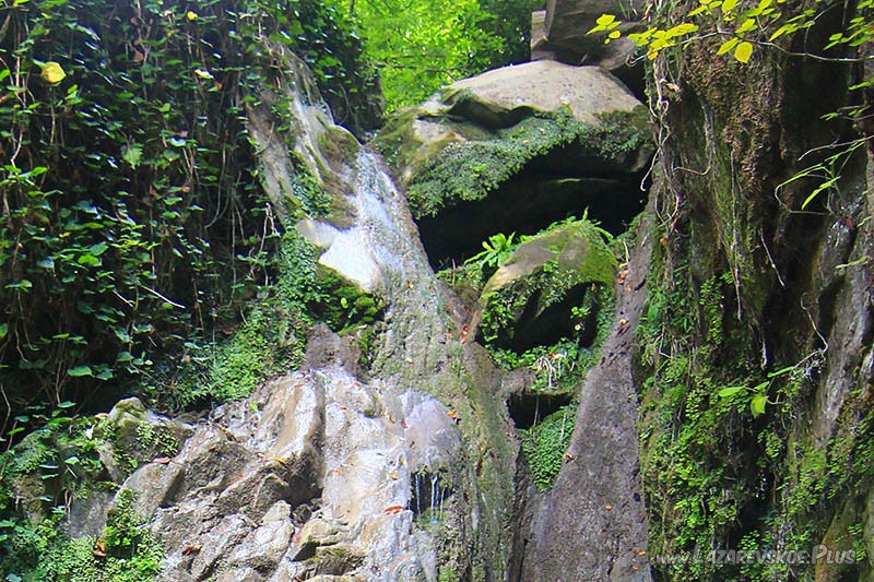 Когда дождей давно не было и слёз совсем не много.