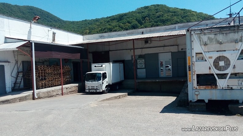 Продуктовый оптово-розничный склад 0 Продуктовый оптово-розничный склад 0