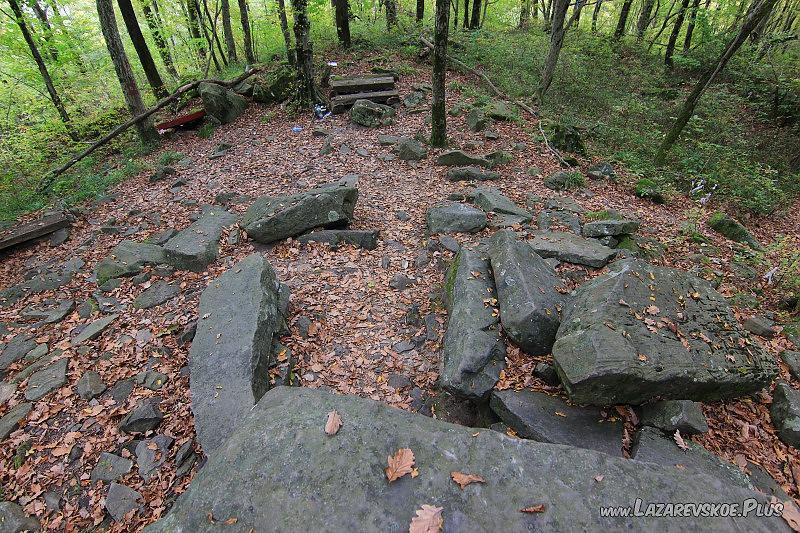 Дольмен Капибге. Вид сверху.